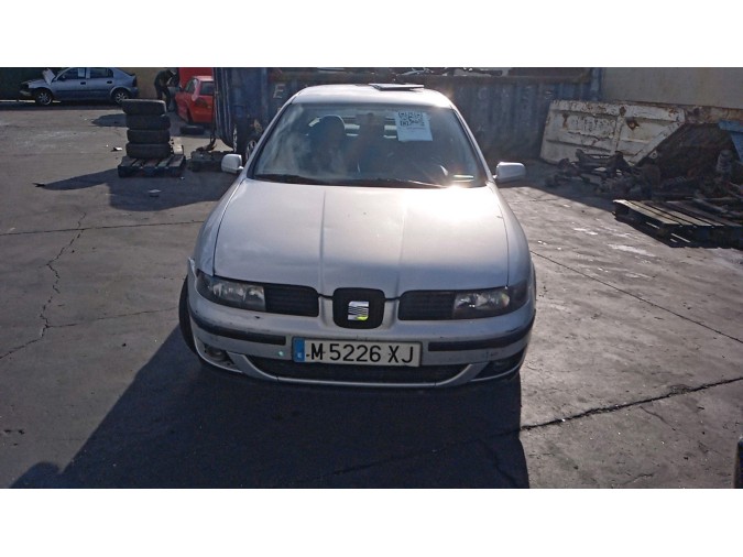 ELEVALUNAS DELANTERO DERECHO SEAT TOLEDO 1999