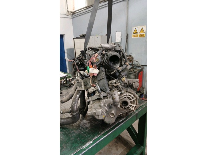 MOTOR CON ACCESORIOS Y CAJA DE CAMBIOS RENAULT SCÉNIC 2003