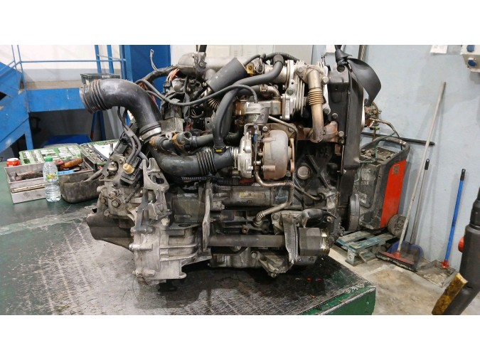 MOTOR CON ACCESORIOS Y CAJA DE CAMBIOS RENAULT SCÉNIC 2003