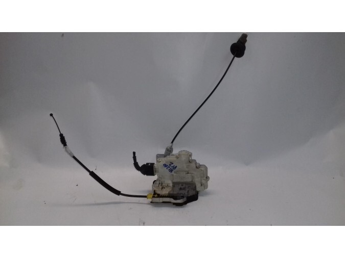 CERRADURA PÙERTA DELANTERA DERECHA MERCEDES CLASE B 2011