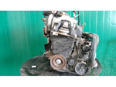 MOTOR CON ACCESORIOS Y CAJA DE CAMBIOS DACIA SANDERO 2009