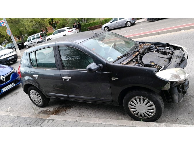 TRANSMISION DELANTERA DERECHA DACIA SANDERO 2009