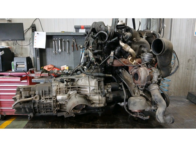 BOMBA DIREECION AUDI A4 2002