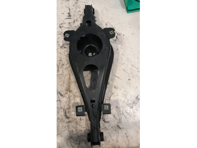 Brazo cent suspensión tr iz FORD FOCUS ST 2022