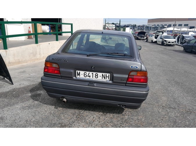 Radiador motor FORD EXCORT 1.8 1992