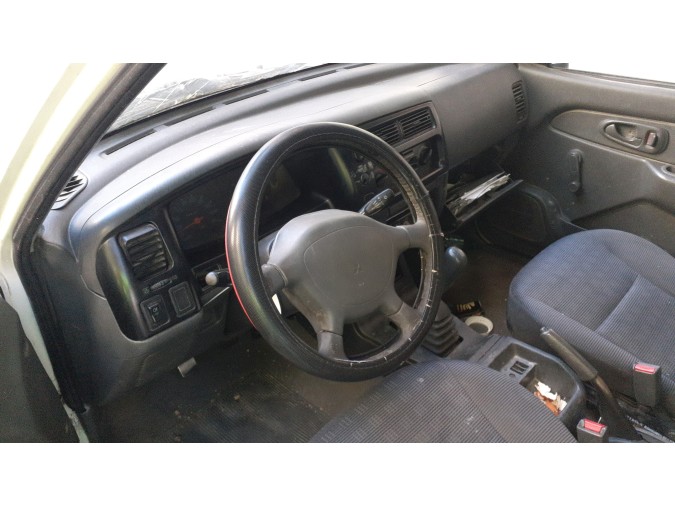 PILOTO PORTON DERECHO MITSUBISHI L200 2005