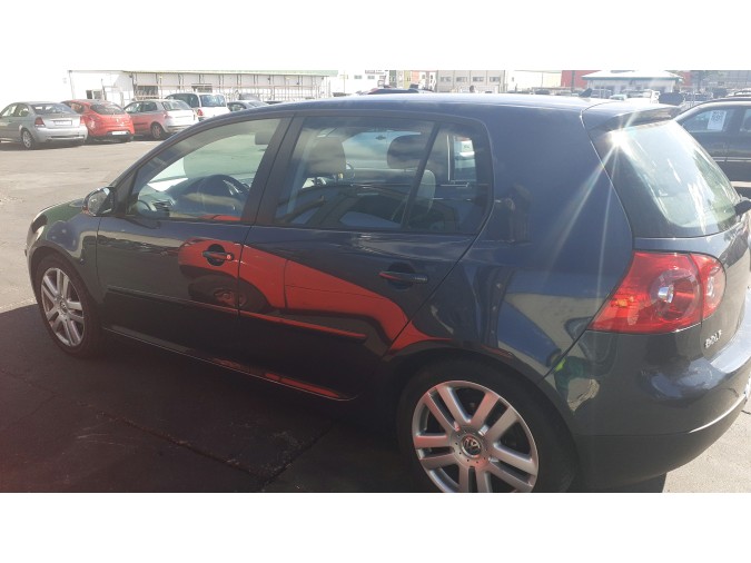 FARO ANTINIEBLA DERECHO VOLKSWAGEN GOLF 2006