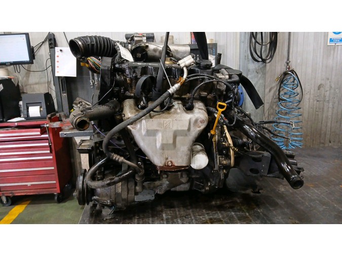 MOTOR CON ACCESORIOS Y CAJA DE CAMBIOS DAEWOO LANOS 1999