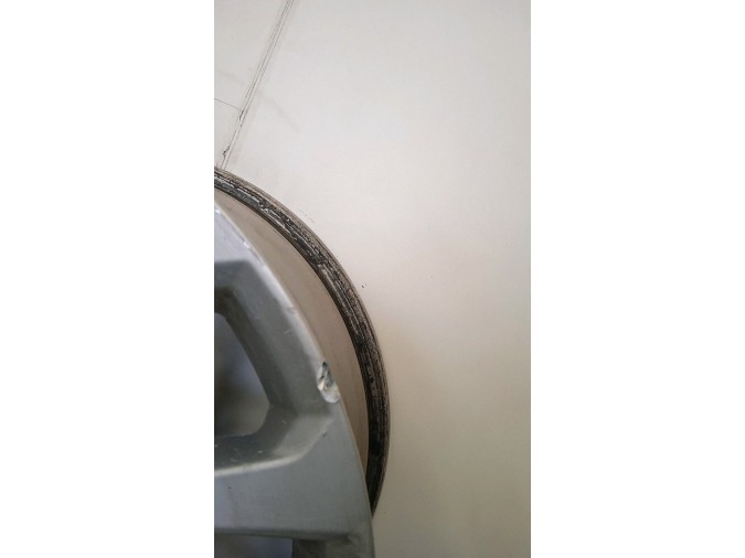 LLANTA TOYOTA LAND CRUISER GRIS 2020