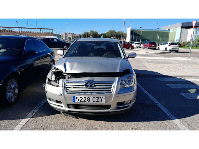 Intercooler TOYOTA AVENSIS 2004