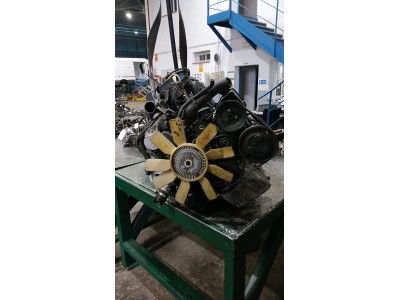 MOTOR CON ACCESORIOS Y CAJA DE CAMBIOS MERCEDES SPRINTER 2006