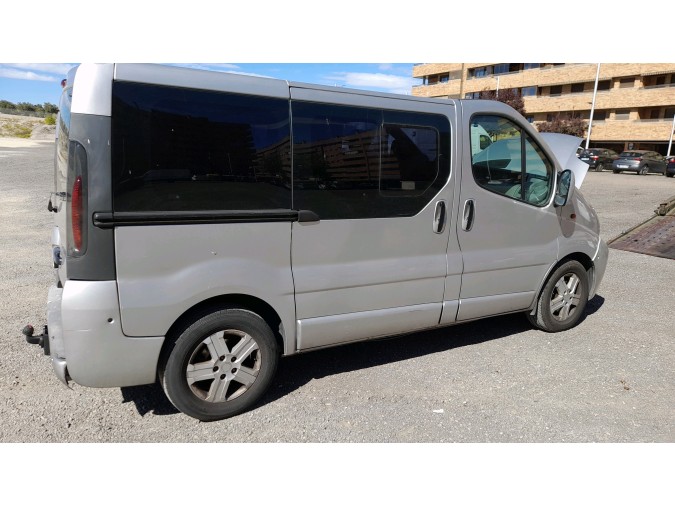 CERRAD.CINT.TR.D.EXT RENAULT TRAFIC 2006