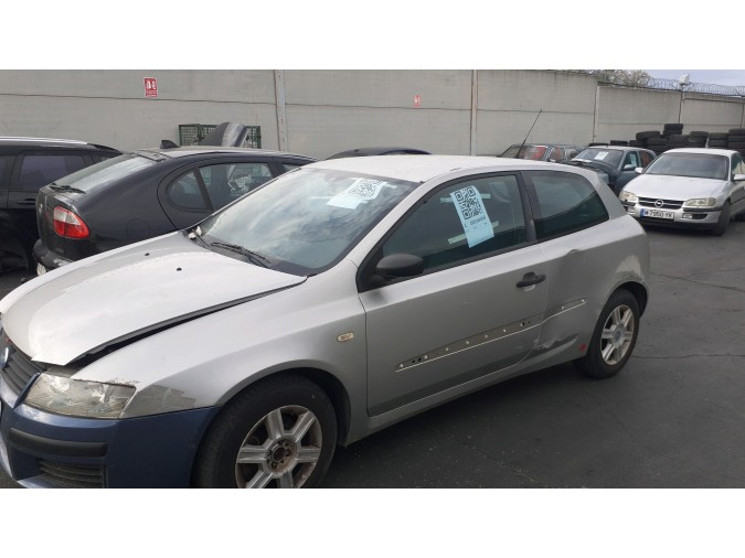CERRADURA PORTÓN TRASERO FIAT STILO 2004