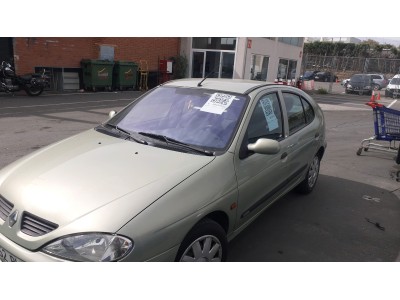 Autorradio RENAULT MÉGANE 2001