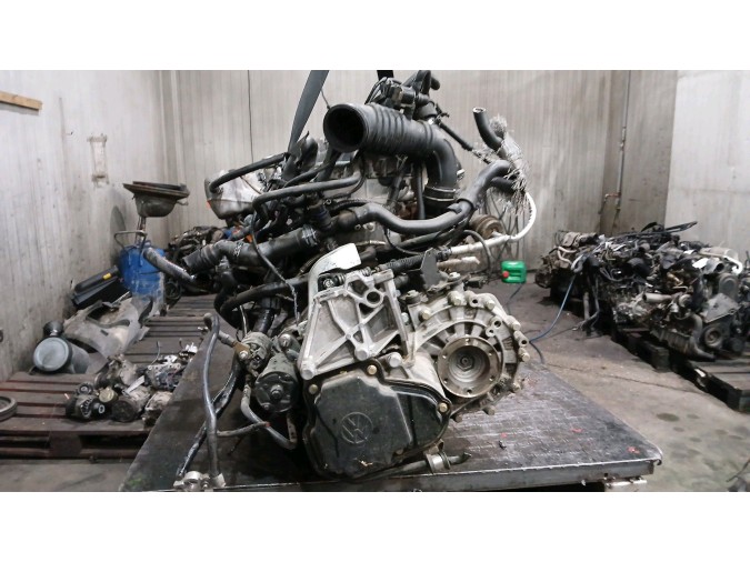 Motor VOLKSWAGEN GOLF 1999