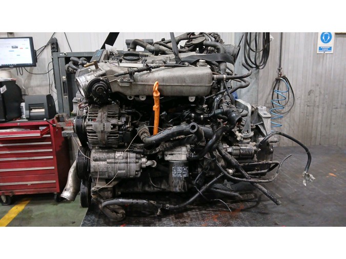 Motor VOLKSWAGEN GOLF 1999