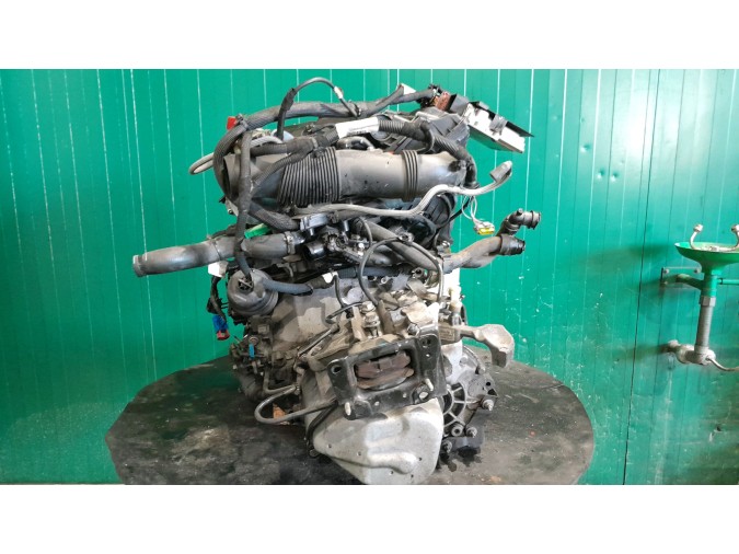MOTOR CON ACCESORIOS Y CAJA DE CAMBIOS PEUGEOT 207 VTI 2008