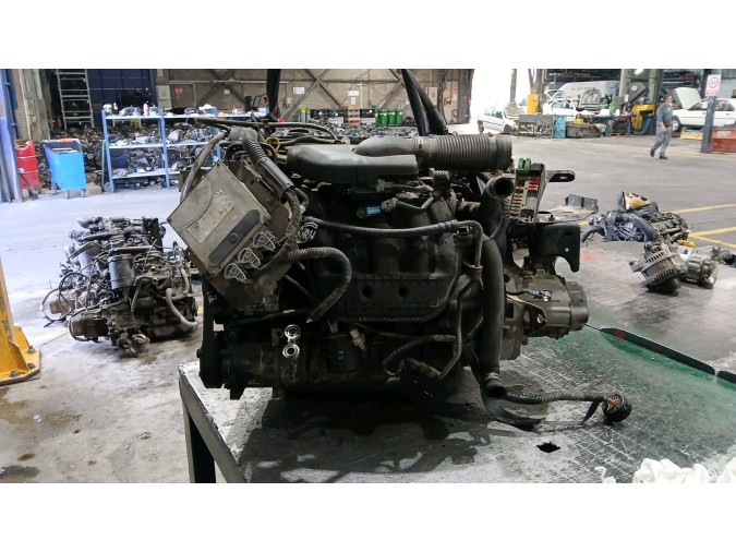 MOTOR CON ACCESORIOS Y CAJA DE CAMBIOS PEUGEOT 206 S16 2001