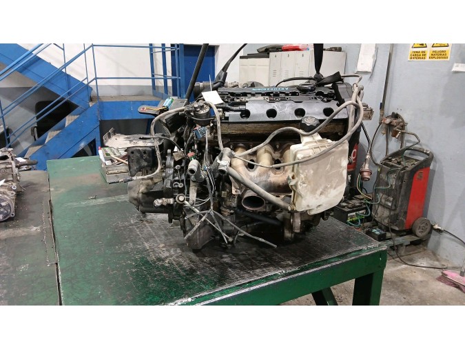 MOTOR CON ACCESORIOS Y CAJA DE CAMBIOS PEUGEOT 206 S16 2001