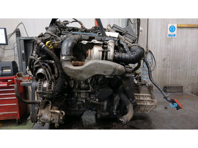 MOTOR CON ACCESORIOS Y CAJA DE CAMBIOS MAZDA 3 2007