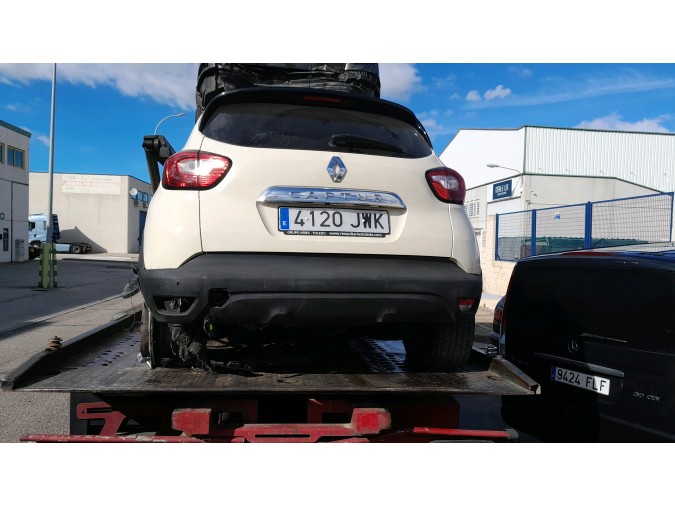 PUNTERA PARAGOLPES TRASERA IZQUIERDA RENAULT CAPTUR 2017