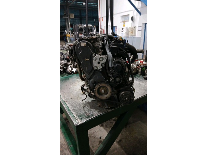 Motor PEUGEOT 407 2005