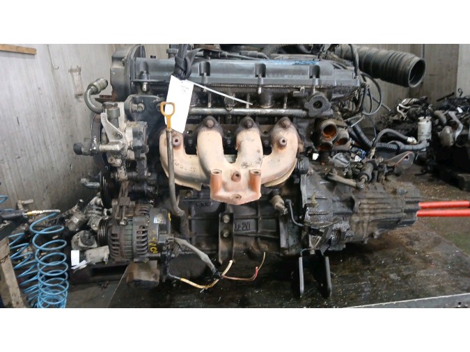 MOTOR CON ACCESORIOS Y CAJA DE CAMBIOS HYUNDAI COUPÉ 1997