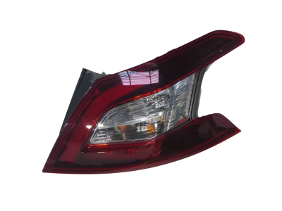 PILOTO TRASERO DERECHO EXTERIOR PEUGEOT 308 2015