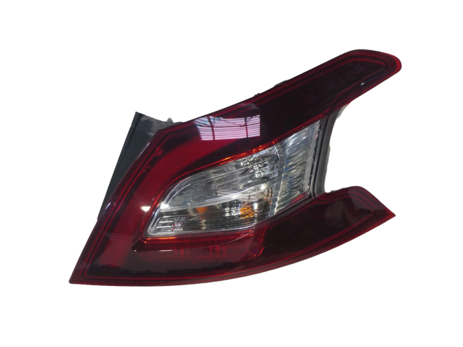 PILOTO TRASERO DERECHO EXTERIOR PEUGEOT 308 2015