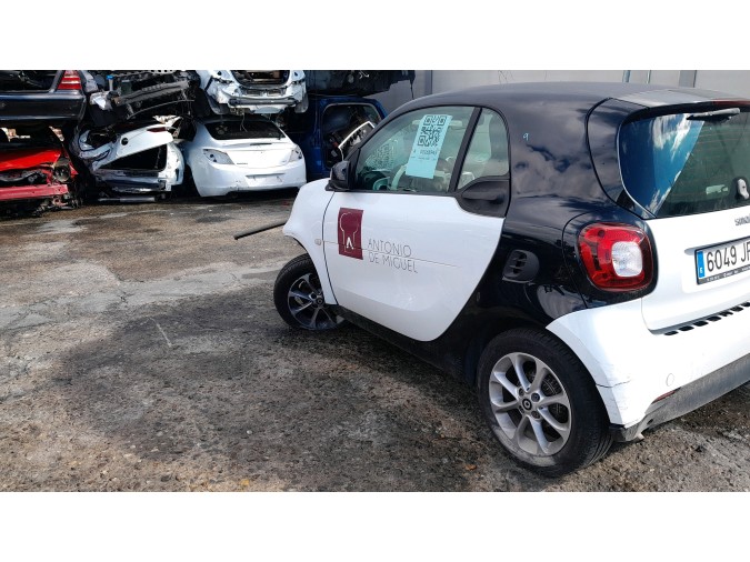 PILOTO MATRÍCULA IZQUIERDO SMART FORTWO COUPE 2015