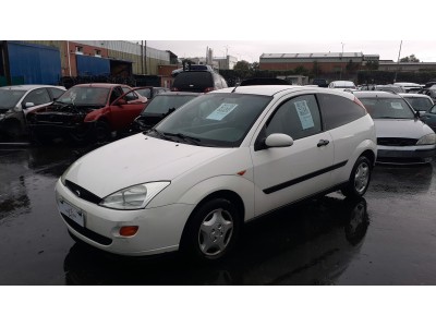 FARO ANTINIEBLA TRASERO IZQUIERDO FORD FOCUS 2001