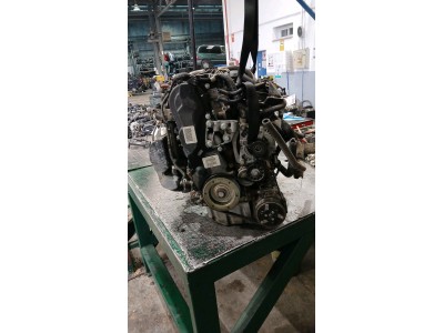 MOTOR CON ACCESORIOS Y CAJA DE CAMBIOS VOLVO S40
