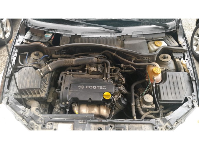 FARO ANTINIEBLA IZQUIERDO OPEL CORSA 2006