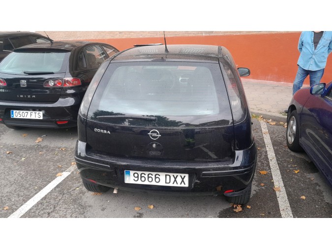 FARO ANTINIEBLA DERECHO OPEL CORSA 2006