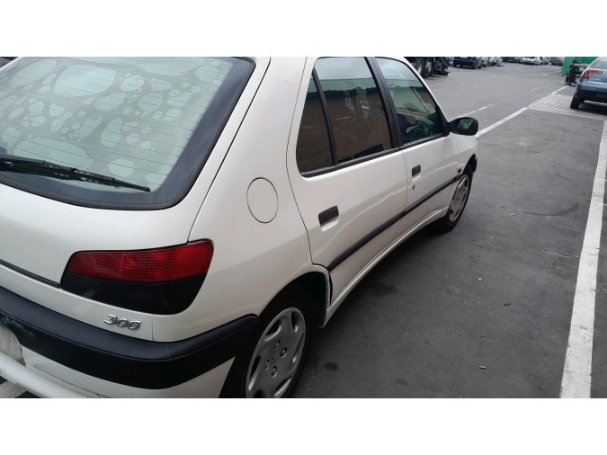 ELEVALUNAS DELANTERO DERECHO PEUGEOT 306 1998
