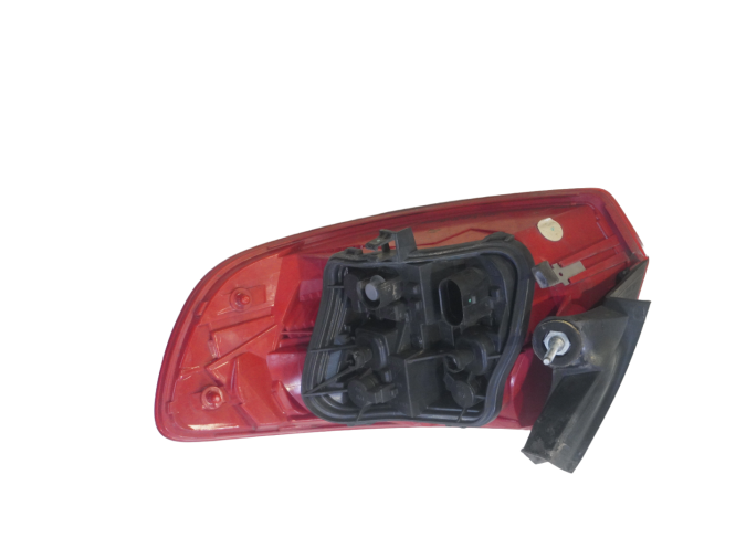 PILOTO TRASERO IZQUIERDO EXTERIOR AUDI A3 2012
