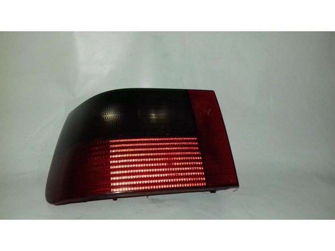 PILOTO TRASERO IZQUIERDO SEAT IBIZA 1998