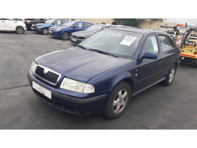 ELEVALUNAS DELANTERO DERECHO SKODA OCTAVIA 2003