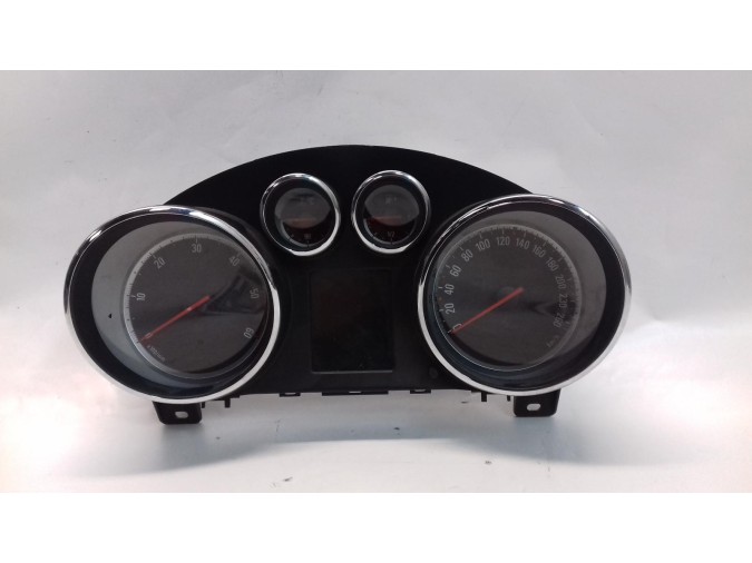 CUADRO INSTRUMENTOS OPEL ASTRA 2015