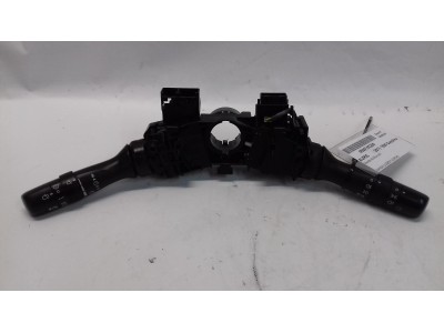 MANDO MULTIFUNCION TOYOTA AURIS 2011