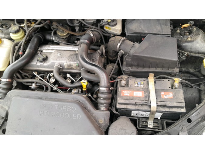 Intercooler FORD FOCUS 2001