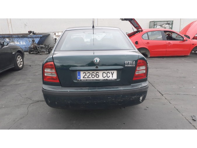 MANDO ELEVALUNAS DELANTERO DERECHO SKODA OCTAVIA 2002