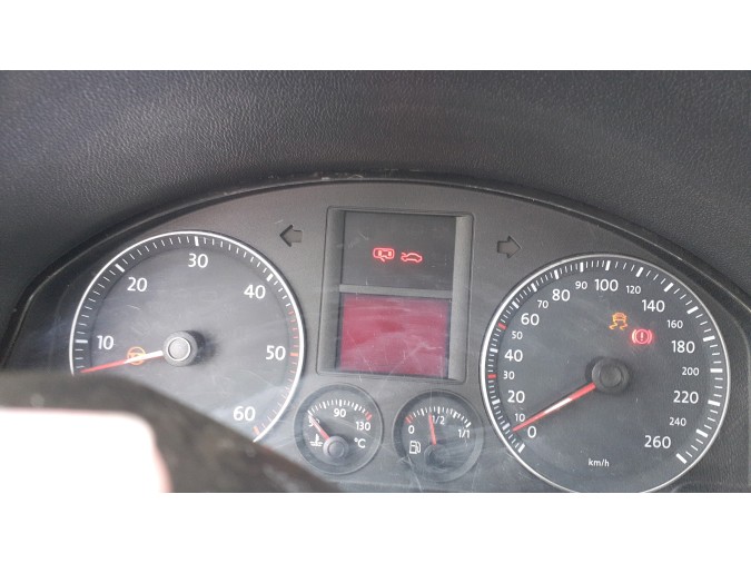 MANGUETA TRASERA DERECHA VOLKSWAGEN GOLF 2004