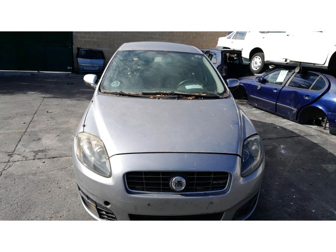 Radiador motor FIAT CROMA 2007