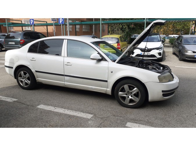 ELEVALUNAS DELANTERO DERECHO SKODA SUPERB 2007