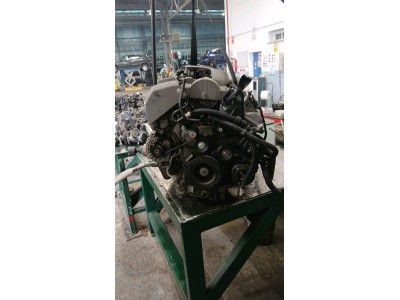 MOTOR CON ACCESORIOS Y CAJA DE CAMBIOS VOLVO XC90 2008
