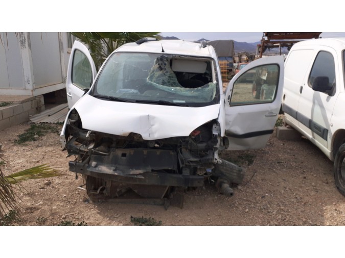 PUERTA DELANTERA DERECHA RENAULT GRAND KANGOO 2018
