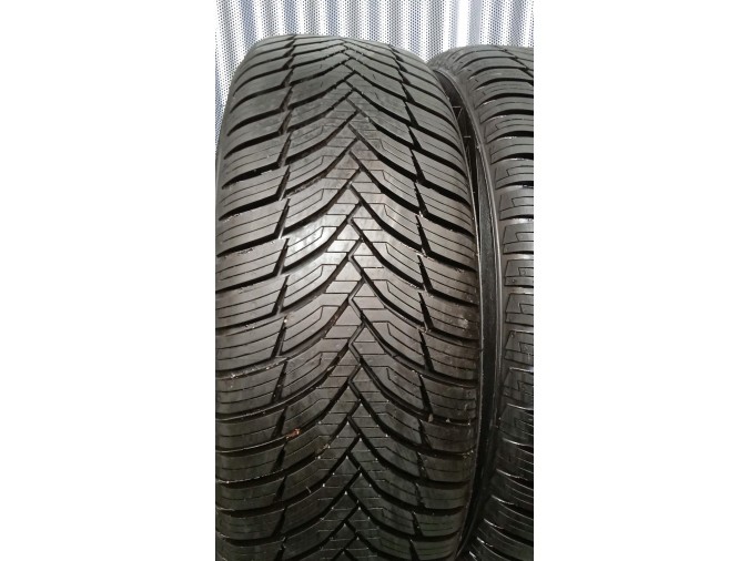 215/65/16  3923