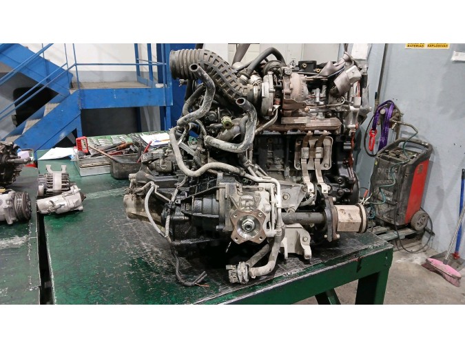 MOTOR CON ACCESORIOS Y CAJA DE CAMBIOS NISSAN X TRAIL 2008