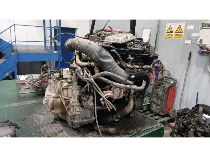 Motor PEUGEOT 607 2001